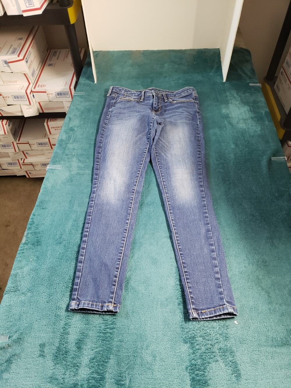 Mossimo Jeans Size 2 Short Women Blue Pants Stretch Ladies Mid Rise Jegging